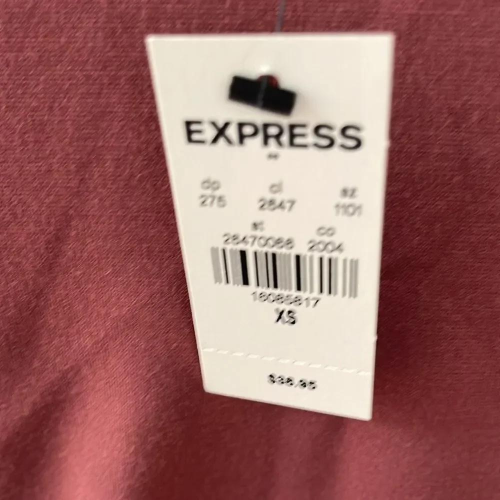 NWT Express Top - Picture 6 of 6